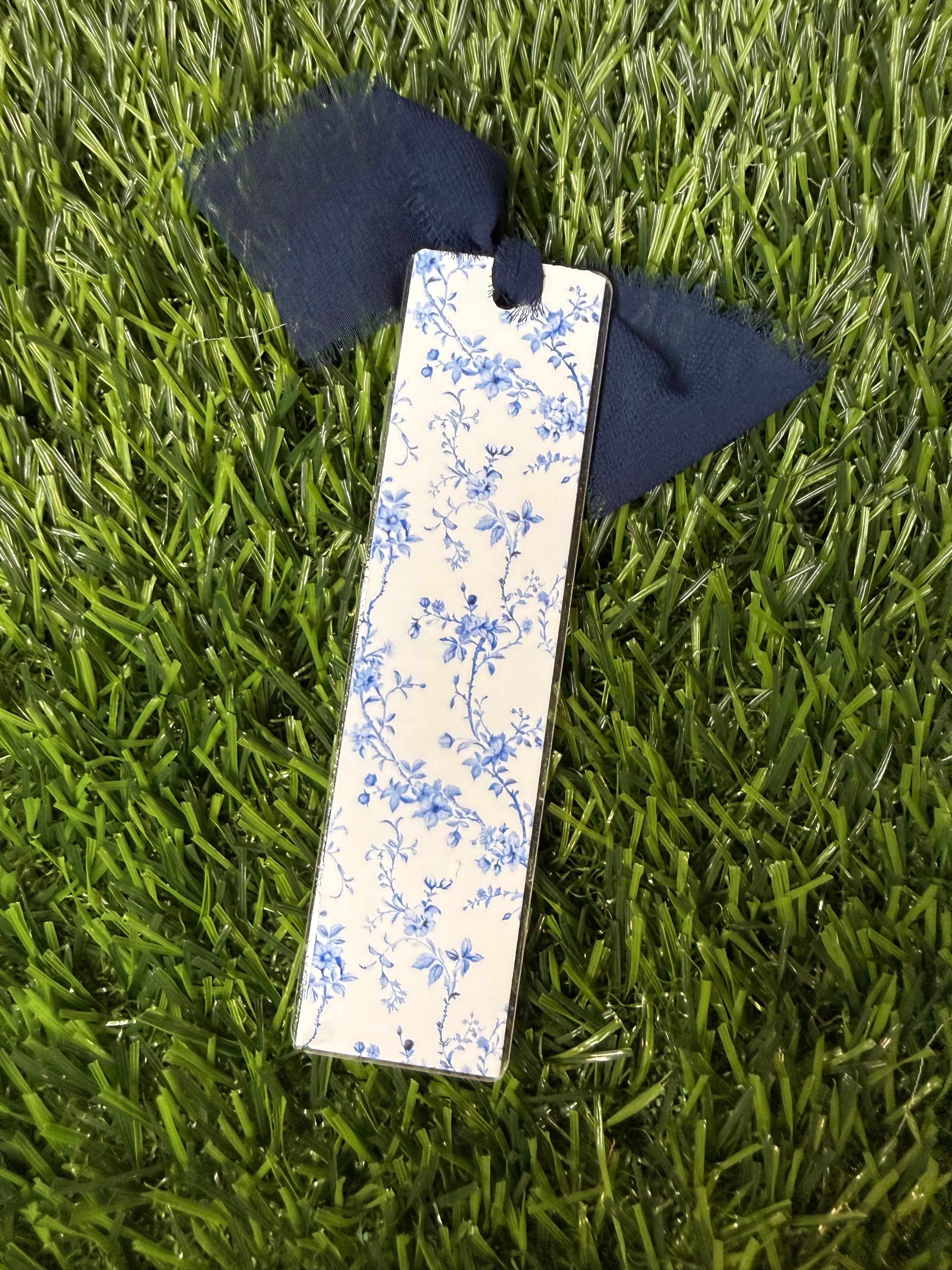 #264-Bows & Flowers Coquette Bookmark Collection